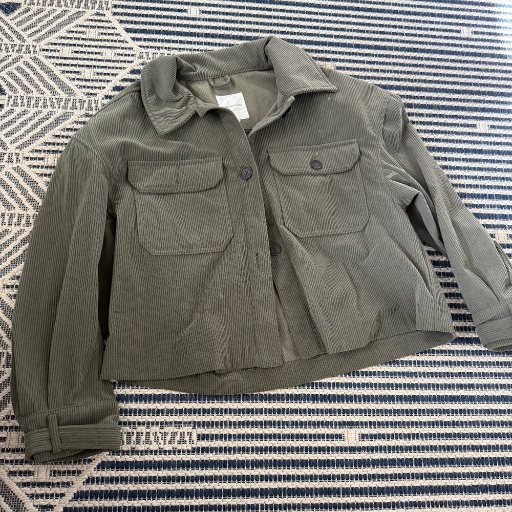 Avec Les Filles Olive Oversized Green Corduroy Button Up 3/4 Sleeve Jacket - Picture 2 of 5